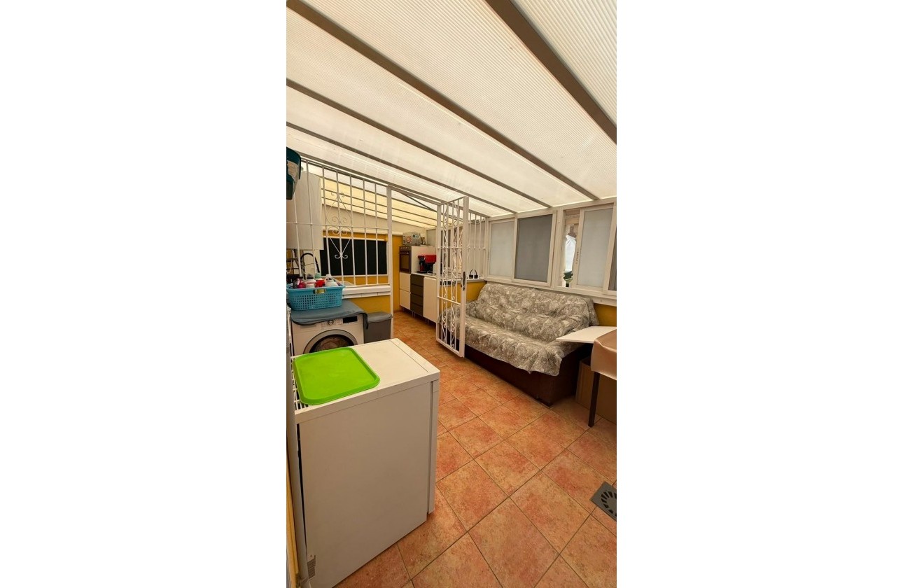 Resale - Bungalow - Torrevieja - LA MATA