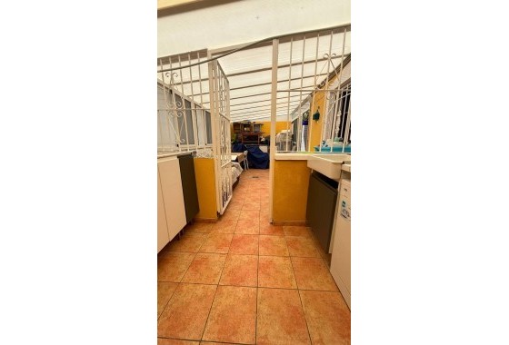 Resale - Bungalow - Torrevieja - LA MATA