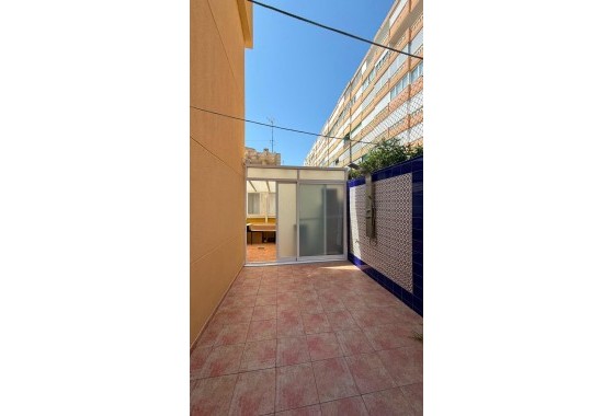 Resale - Bungalow - Torrevieja - LA MATA