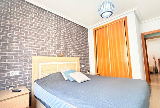 Revente - Appartement - Torrevieja - Centro - Muelle Pesquero