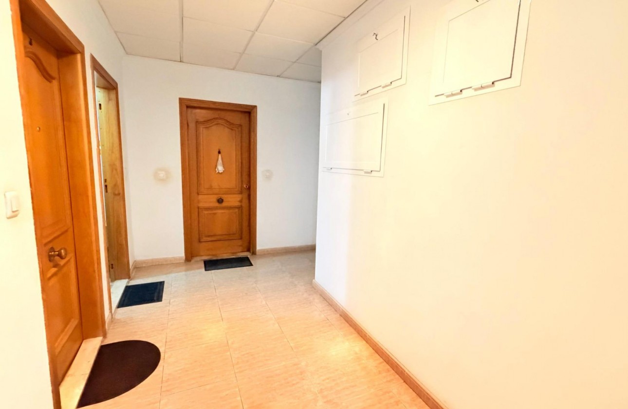 Revente - Appartement - Torrevieja - Centro - Muelle Pesquero
