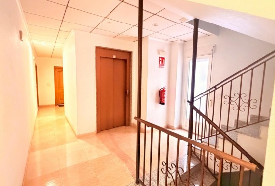Revente - Appartement - Torrevieja - Centro - Muelle Pesquero