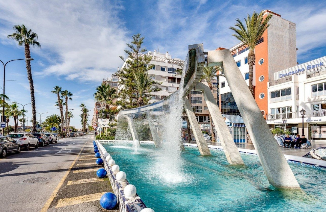 Revente - Appartement - Torrevieja - Centro - Muelle Pesquero
