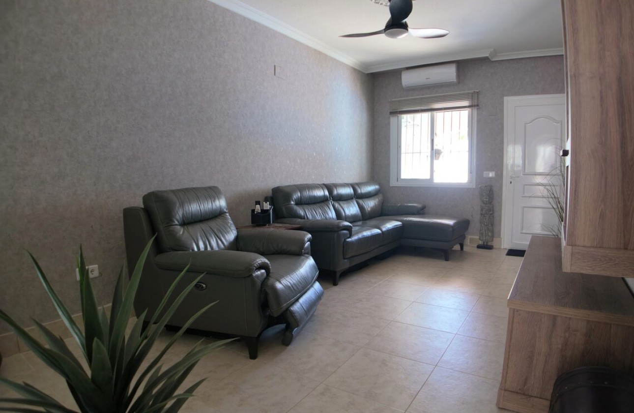 Revente - Semi Detached - Villamartin - Costa Blanca