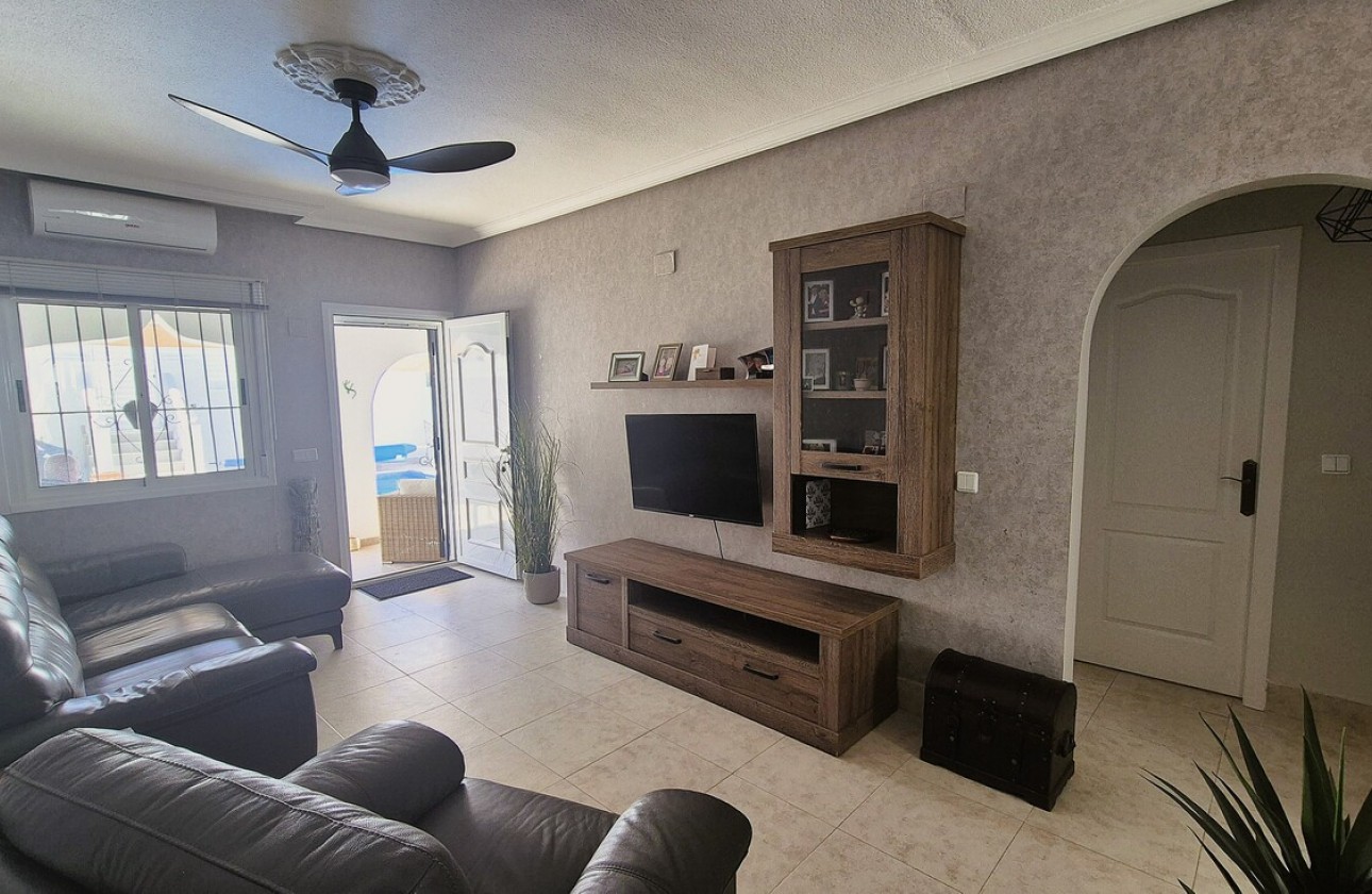 Revente - Semi Detached - Villamartin - Costa Blanca