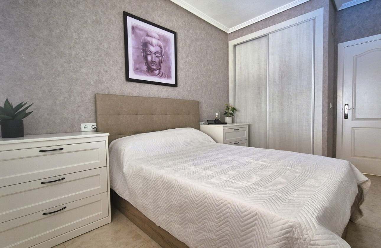 Revente - Semi Detached - Villamartin - Costa Blanca