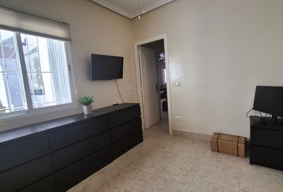 Revente - Semi Detached - Villamartin - Costa Blanca