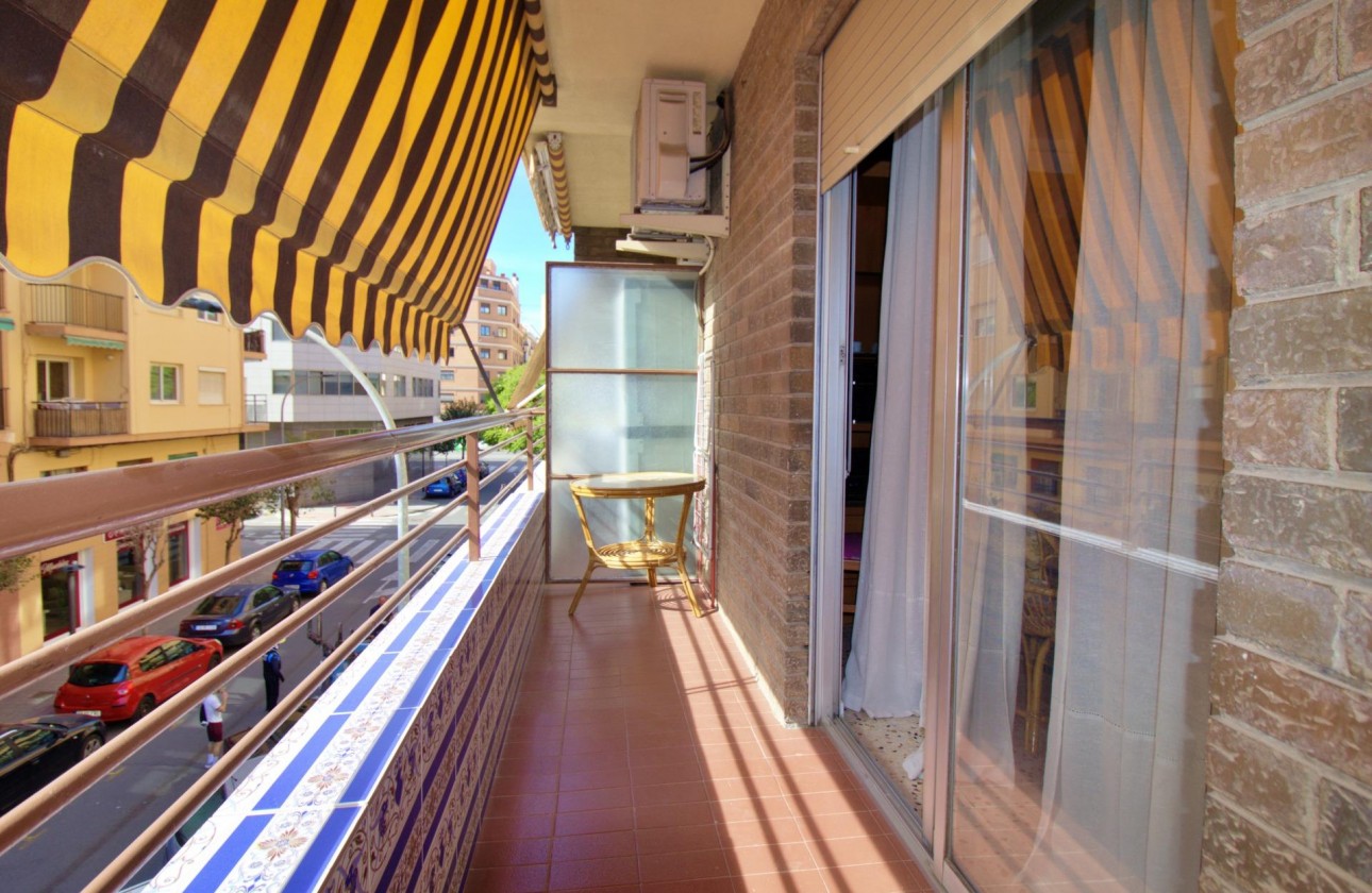 Revente - Appartement - Alicante - Benalua