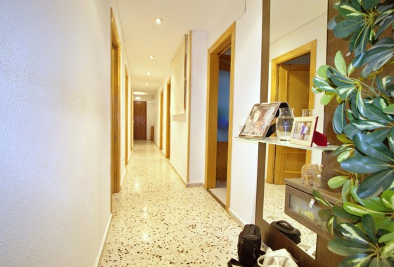 Revente - Appartement - Alicante - Benalua