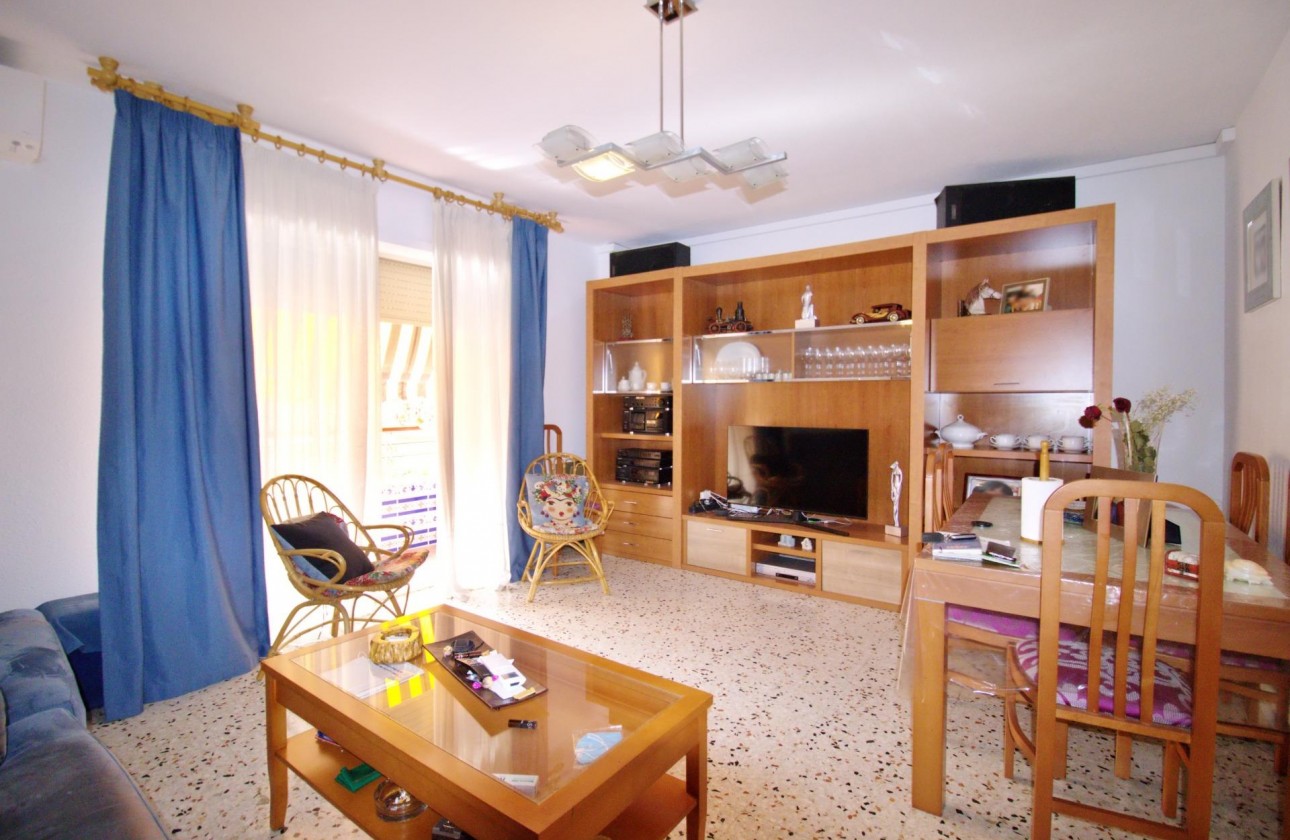 Revente - Appartement - Alicante - Benalua