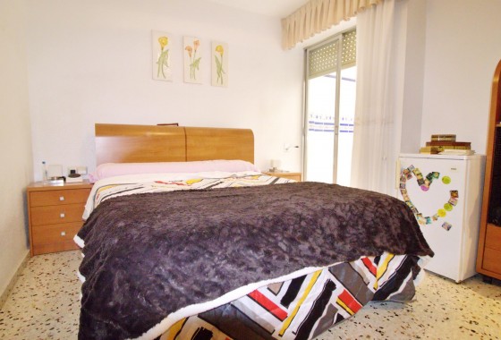 Revente - Appartement - Alicante - Benalua