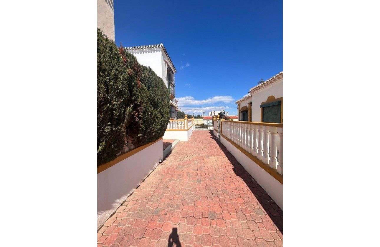Resale - Bungalow - Torrevieja - Torre la mata