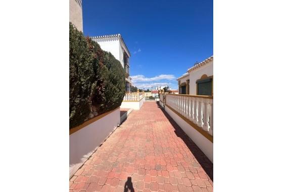 Resale - Bungalow - Torrevieja - Torre la mata