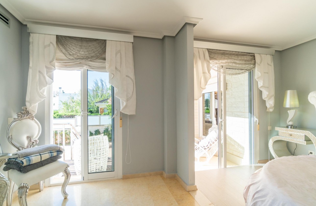 Revente - Villa - Torrevieja - Torre la mata