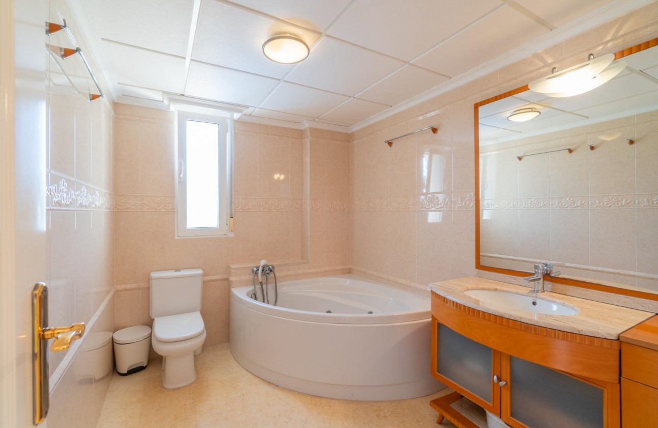 Revente - Villa - Torrevieja - Torre la mata