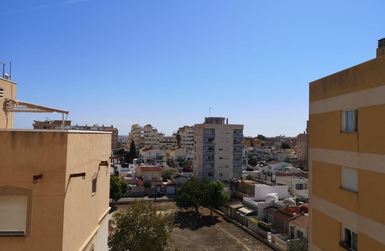 Resale - Apartment / flat - Torrevieja - Nueva Torrevieja