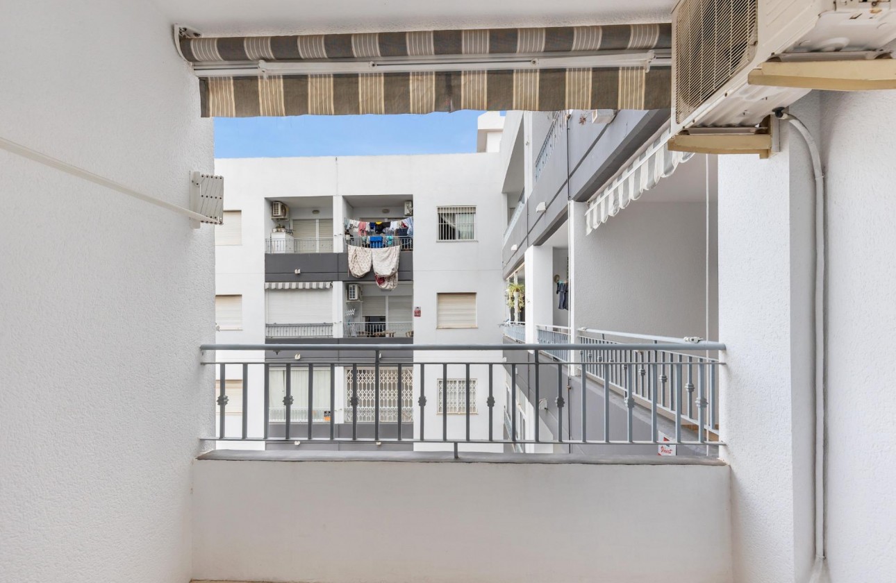 Resale - Apartment / flat - Torrevieja - El Molino