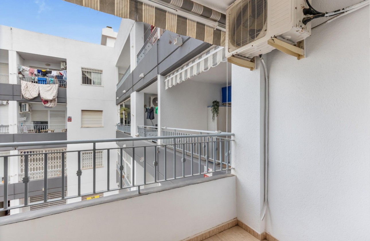 Resale - Apartment / flat - Torrevieja - El Molino