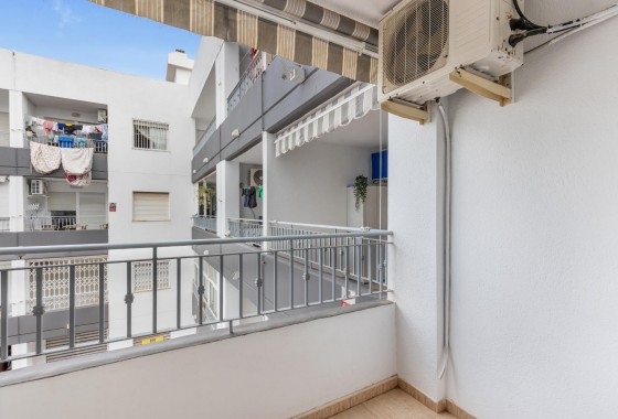 Resale - Apartment / flat - Torrevieja - El Molino