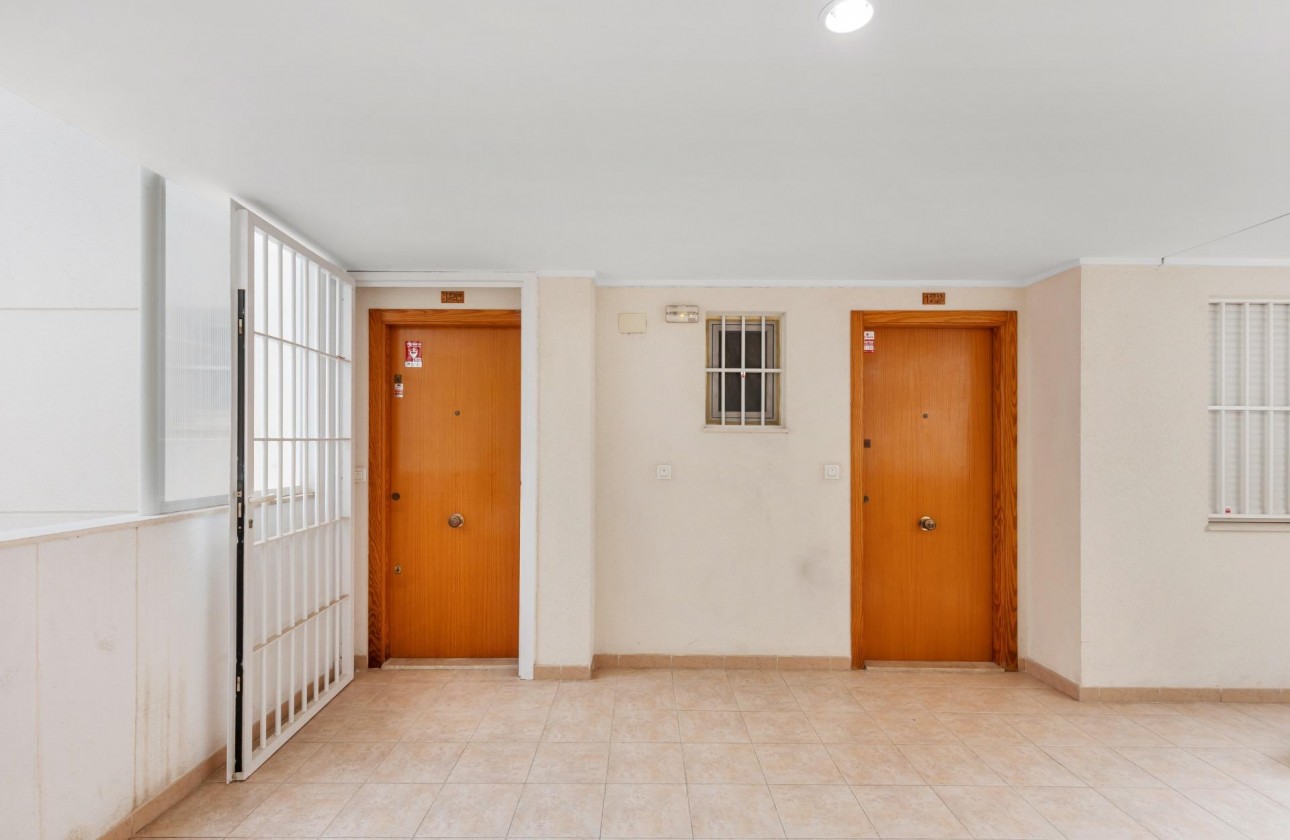 Resale - Apartment / flat - Torrevieja - El Molino