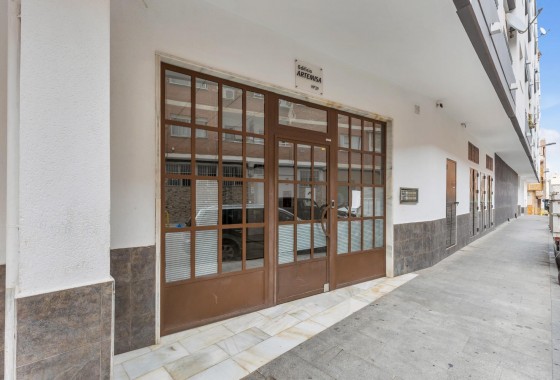 Resale - Apartment / flat - Torrevieja - El Molino