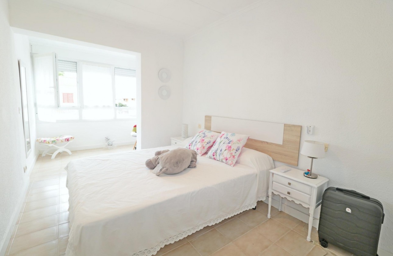 Resale - Villa - Torrevieja - playa de los naufragos
