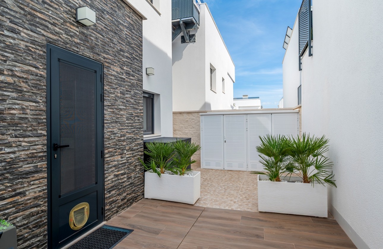 Reventa - Chalet - Orihuela Costa - Orihuela