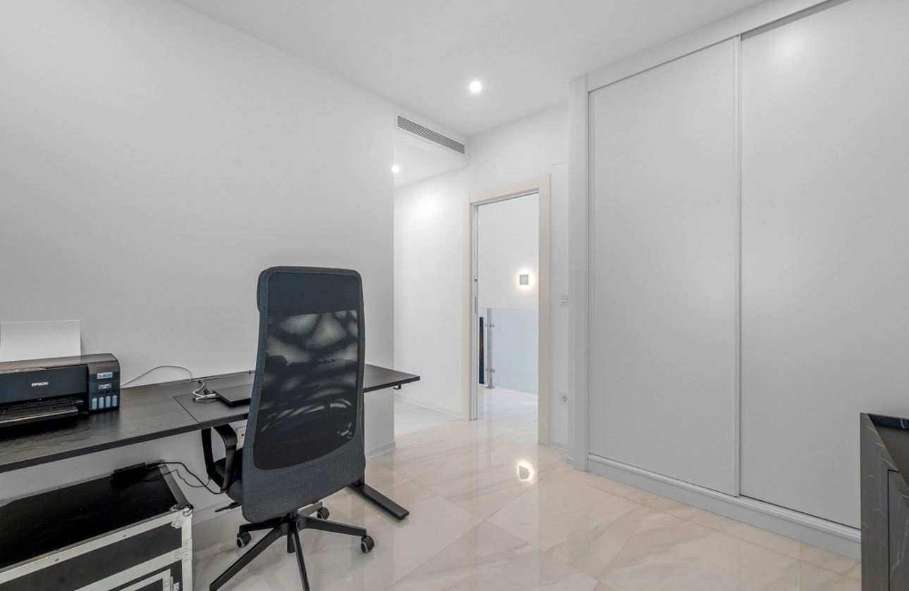 Reventa - Chalet - Orihuela Costa - Orihuela
