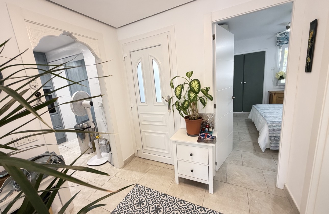 Resale - Bungalow - Villamartin