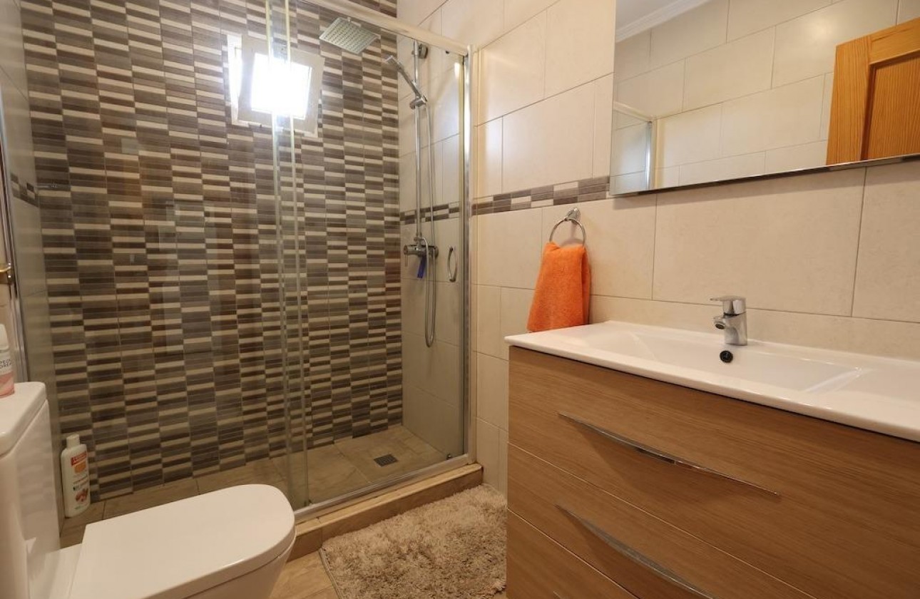 Resale - Bungalow - Orihuela Costa - Costa Blanca