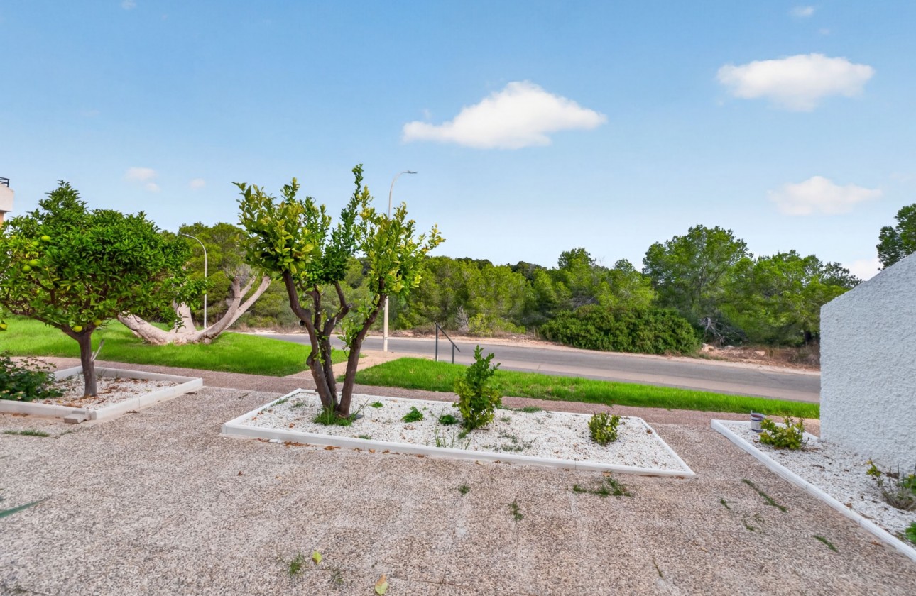 Resale - Bungalow - Orihuela - Inland