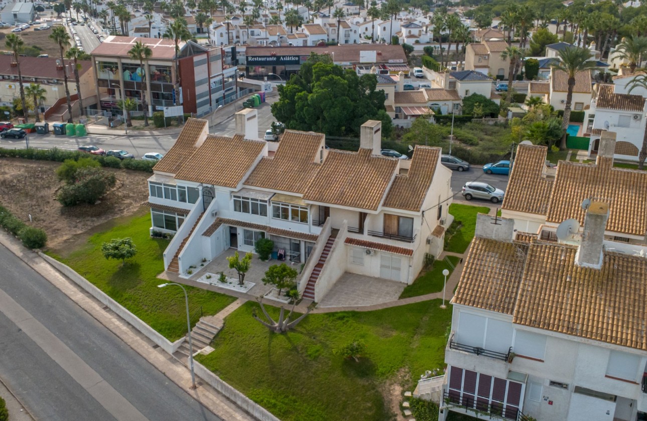 Resale - Bungalow - Orihuela - Inland
