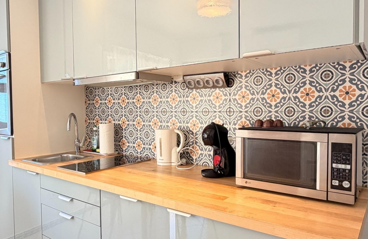 Resale - Apartment / flat - Torrevieja - Habaneras