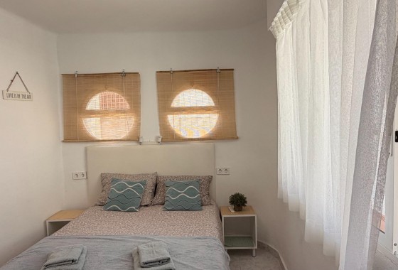 Resale - Apartment / flat - Torrevieja - Habaneras