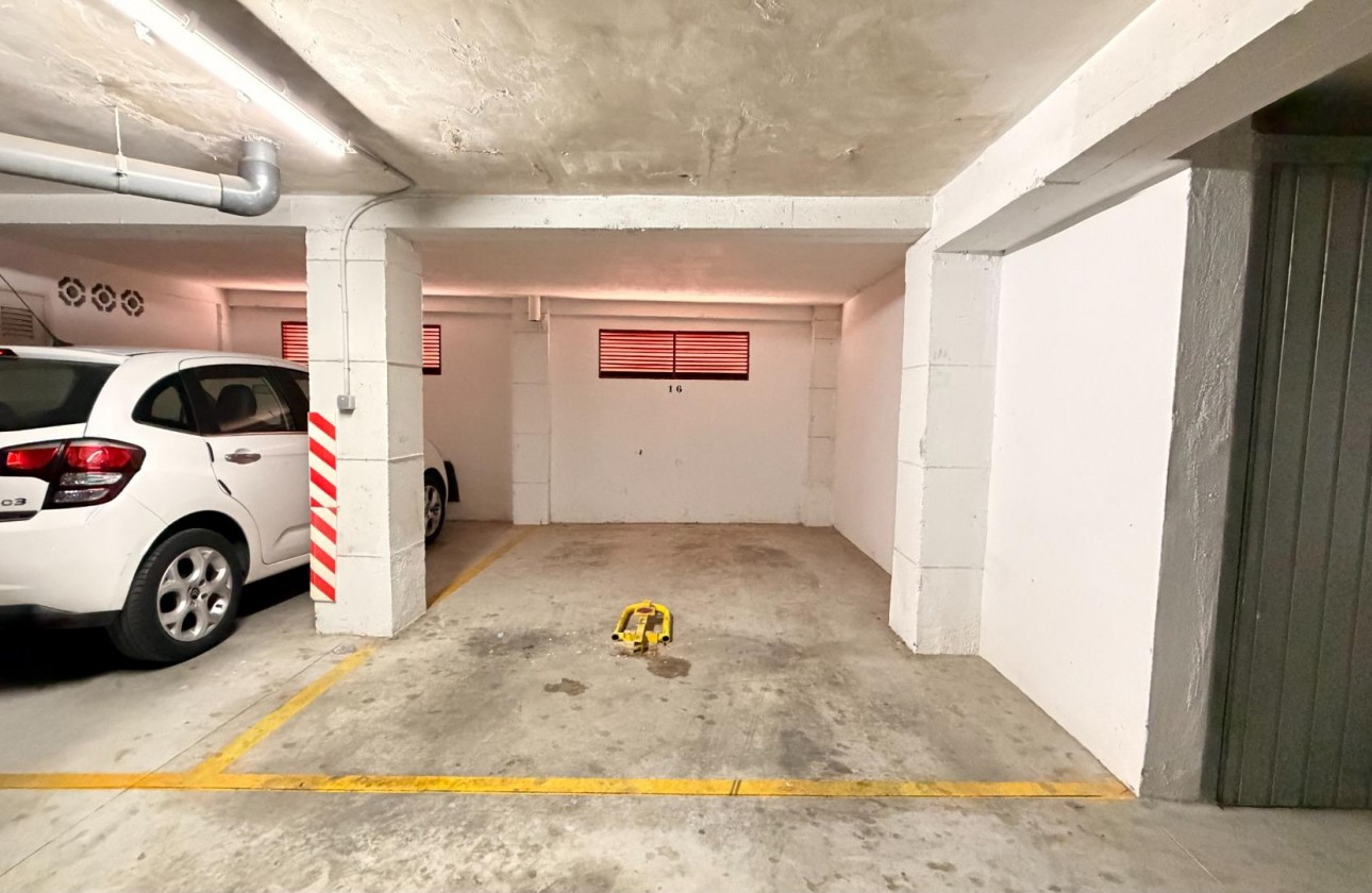 Resale - Apartment / flat - Torrevieja - Habaneras