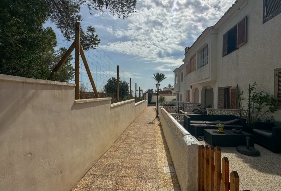 Resale - Villa - Orihuela Costa - Costa Blanca