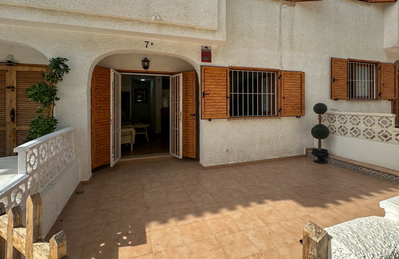 Resale - Villa - Orihuela Costa - Costa Blanca