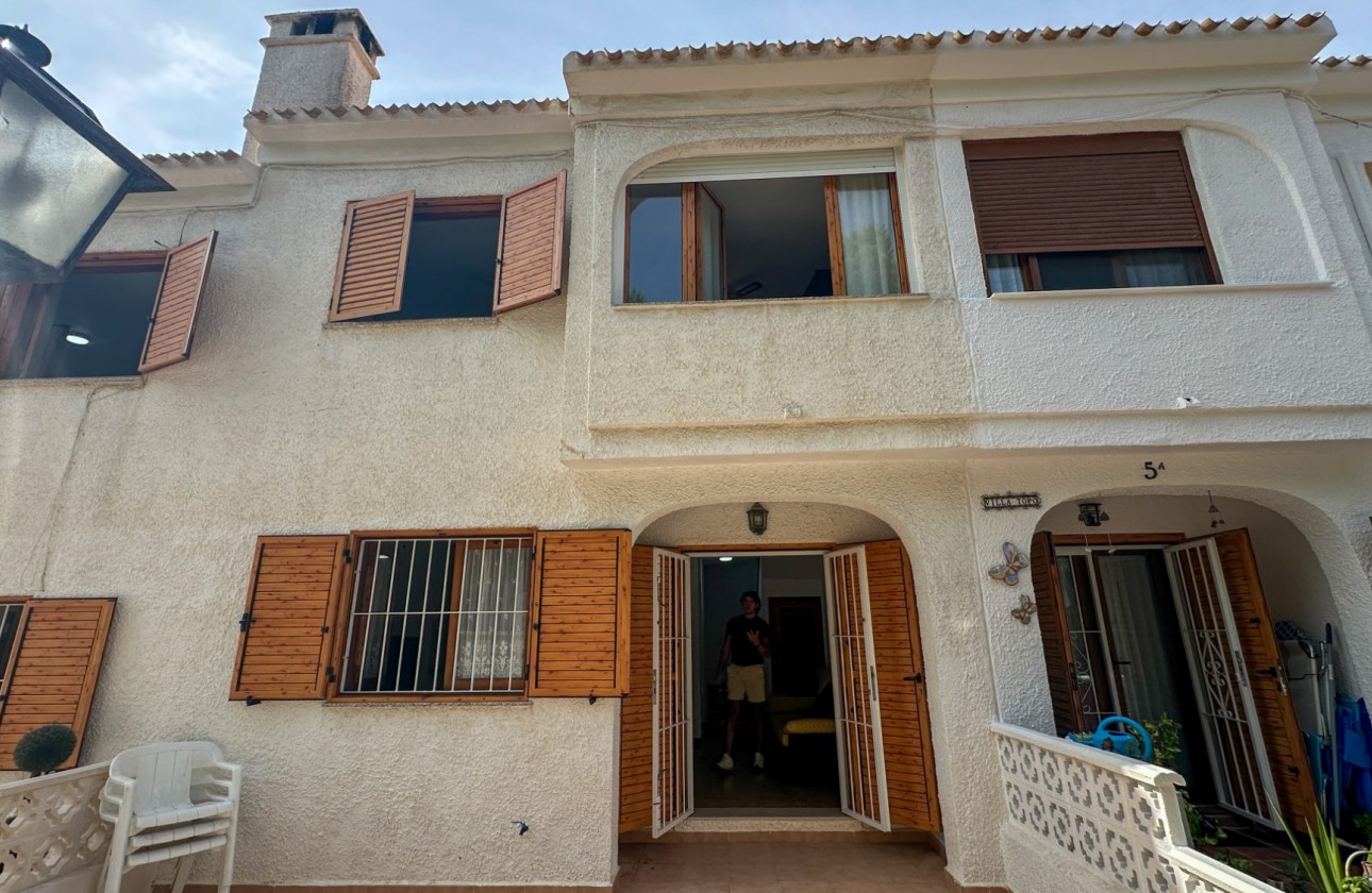 Resale - Villa - Orihuela Costa - Costa Blanca