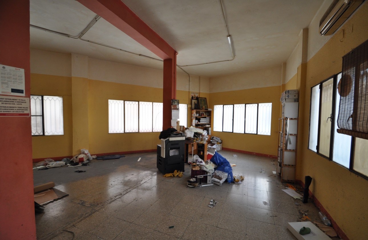 Reventa - Comercial - Petrer - Inland