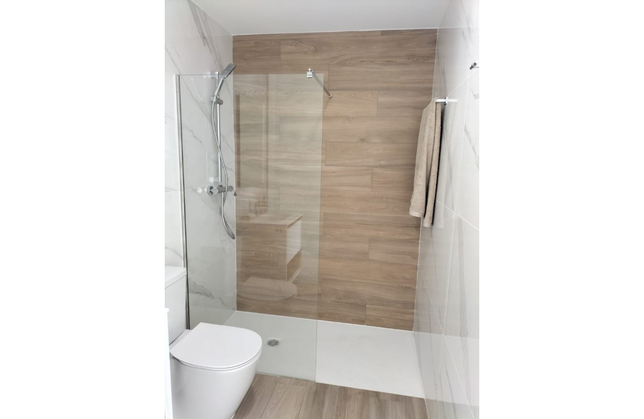 Reventa - Apartamento / piso - Orihuela - Inland