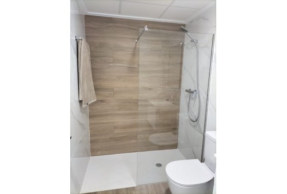 Reventa - Apartamento / piso - Orihuela - Inland
