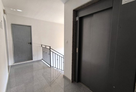 Revente - Appartement - Pinoso - Inland