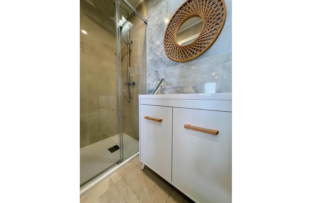 Reventa - Apartamento / piso - Torrevieja - Costa Blanca