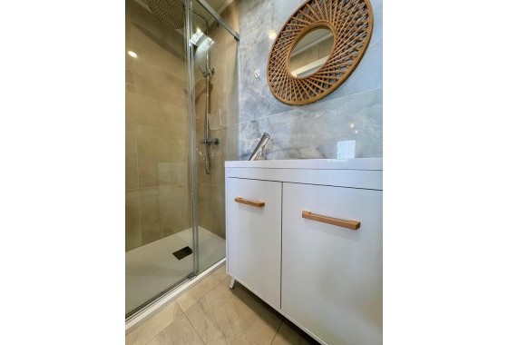 Reventa - Apartamento / piso - Torrevieja - Costa Blanca