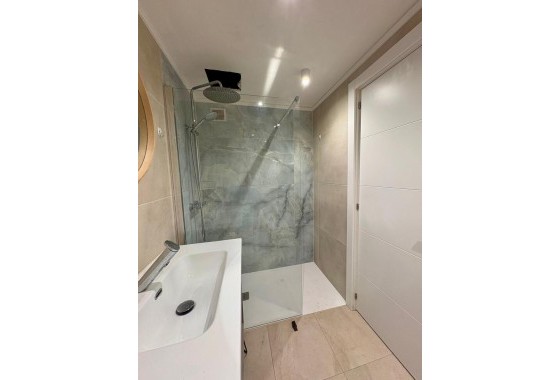 Reventa - Apartamento / piso - Torrevieja - Costa Blanca
