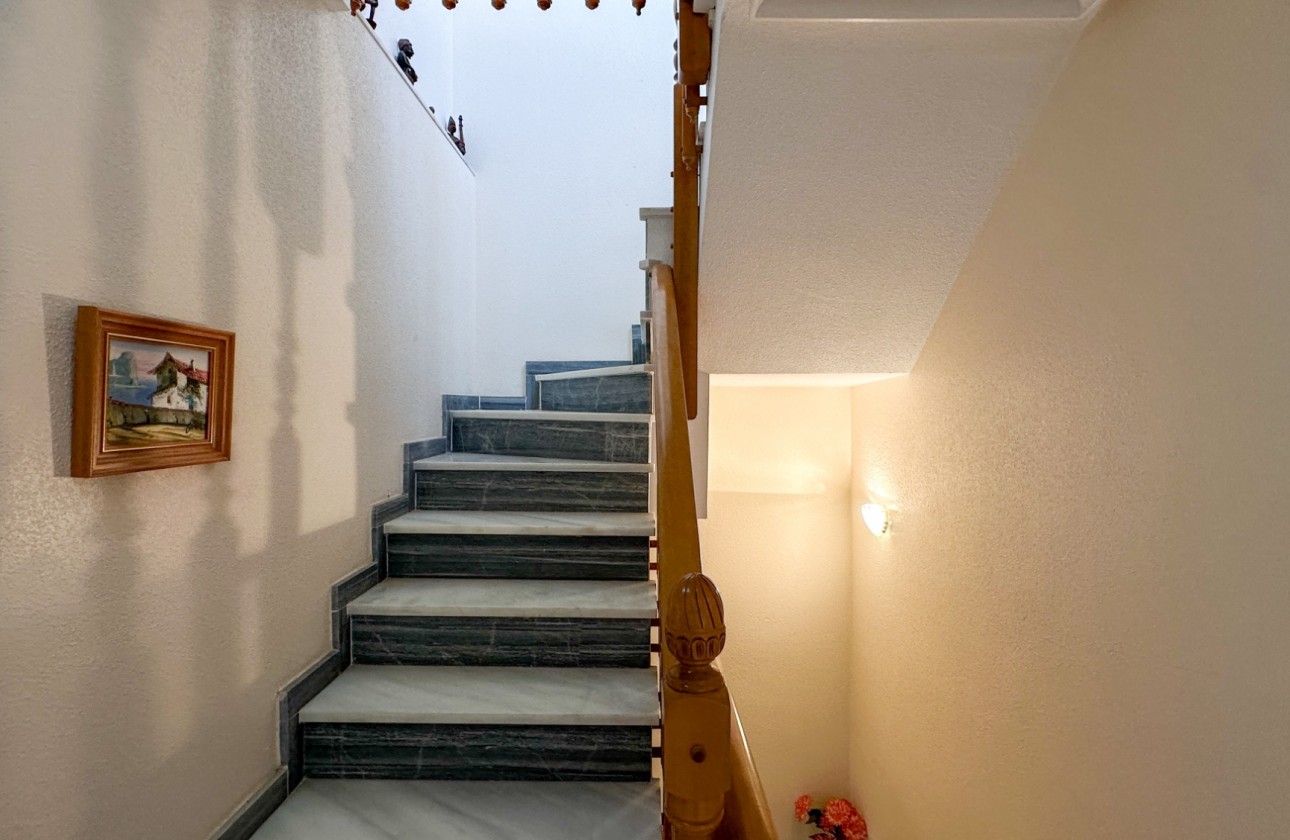 Resale - Villa - Orihuela Costa - Costa Blanca