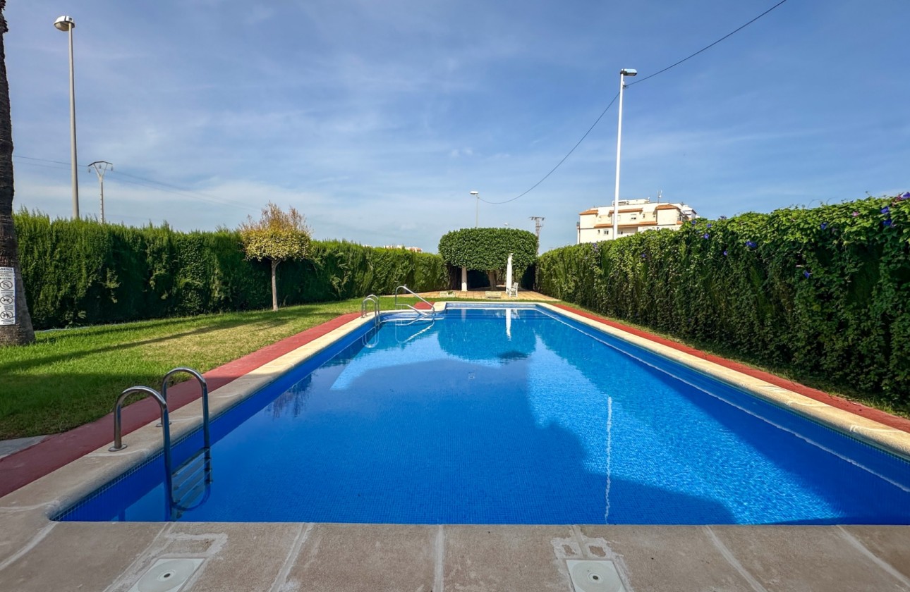 Resale - Villa - Orihuela Costa - Costa Blanca