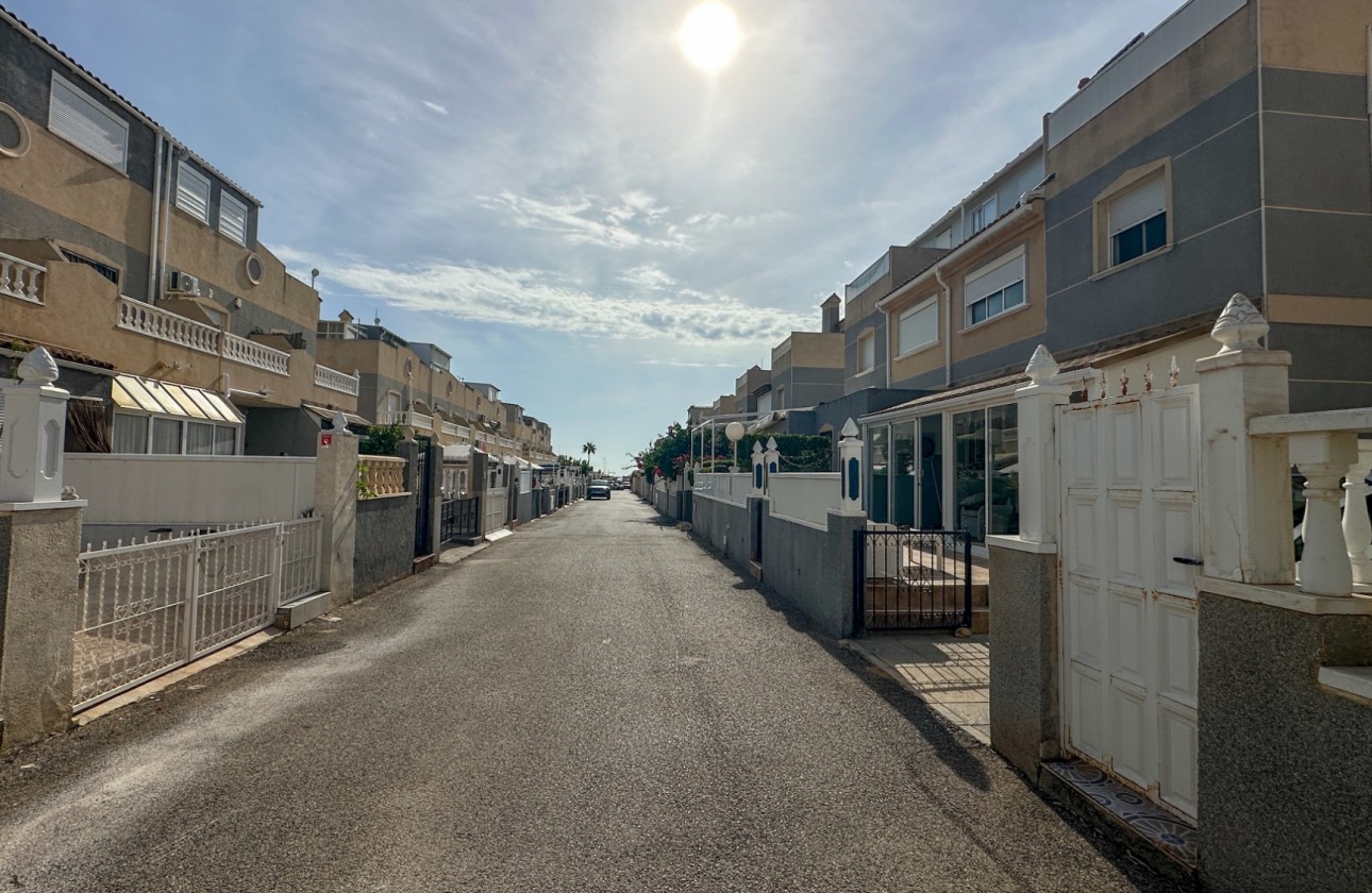 Resale - Villa - Orihuela Costa - Costa Blanca