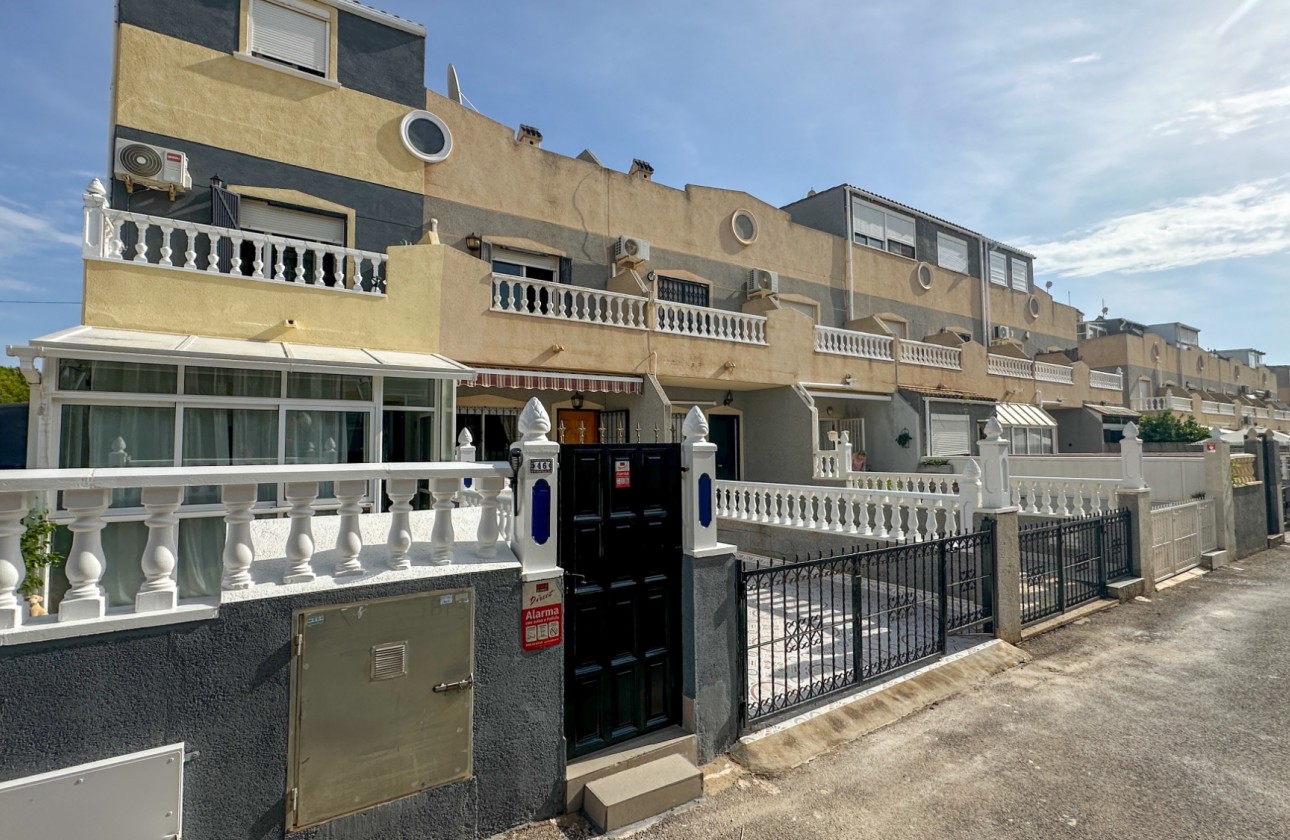 Resale - Villa - Orihuela Costa - Costa Blanca