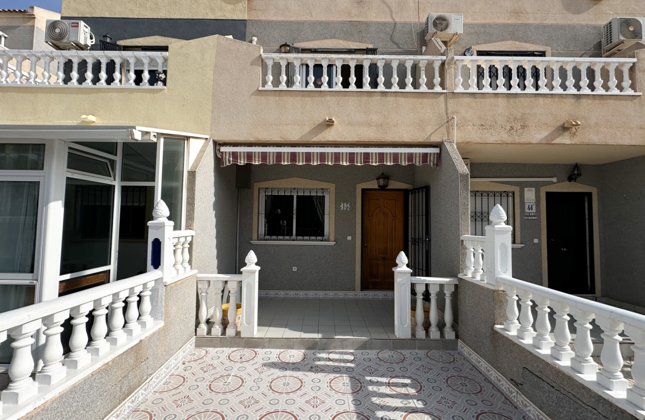 Resale - Villa - Orihuela Costa - Costa Blanca